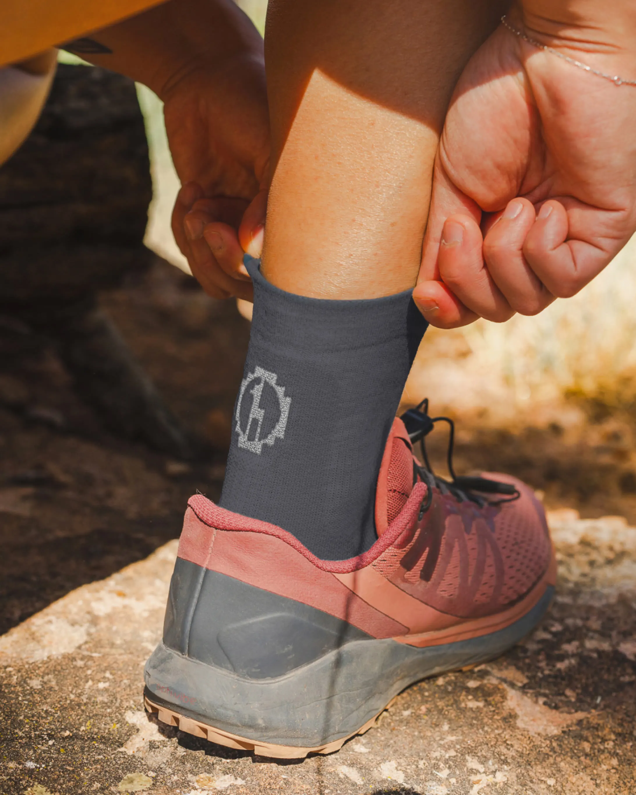 Trail 1/4 Crew Socks - Image 18
