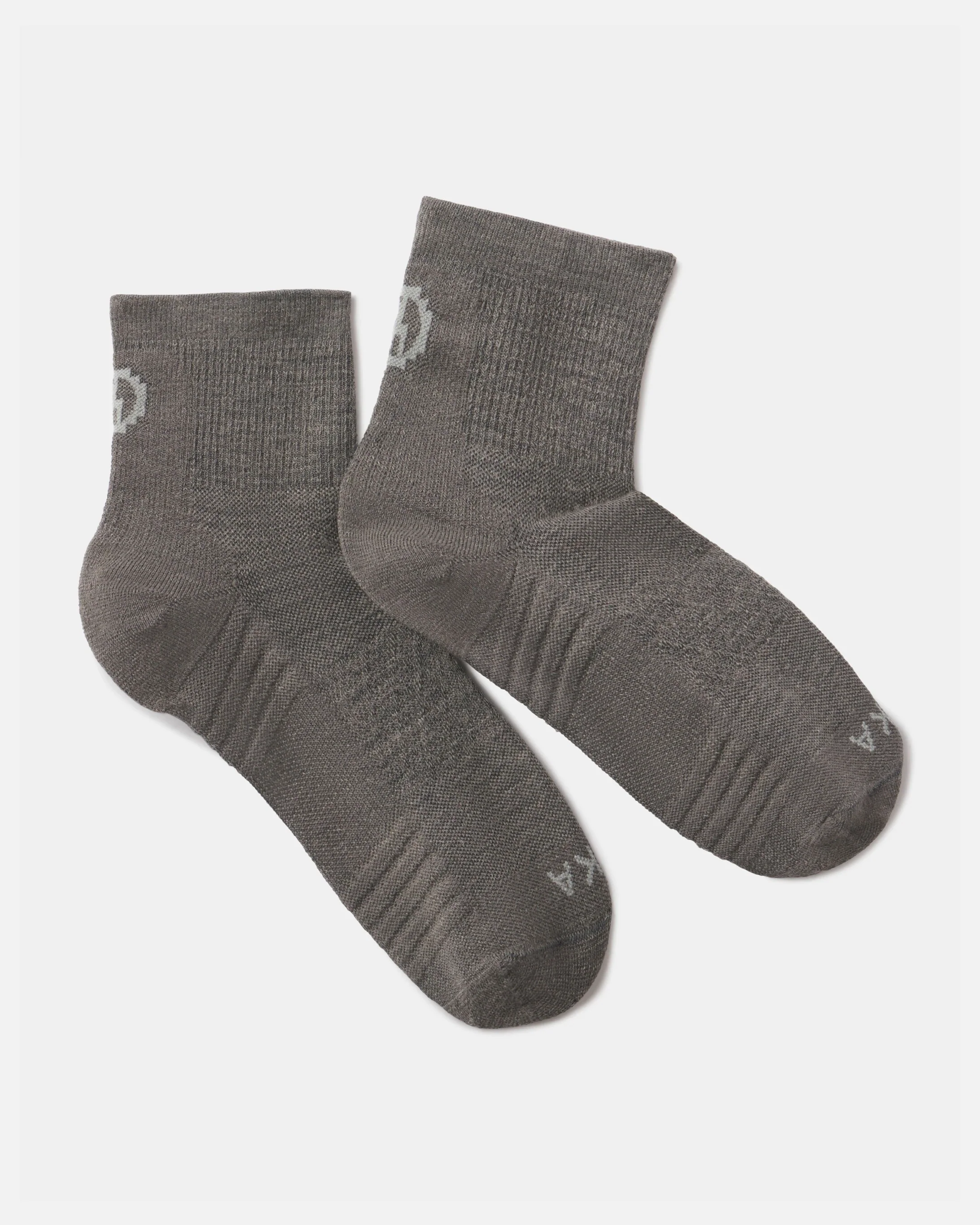 Trail 1/4 Crew Socks - Image 25