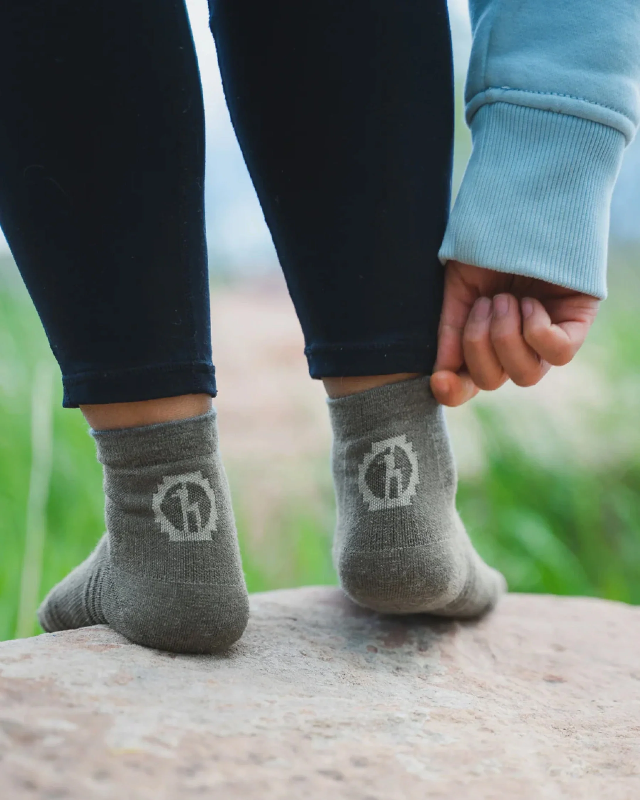 Trail 1/4 Crew Socks - Image 26